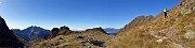 35 In ripida salita dal Laghetto al Pietra Quadra...vista panoramica